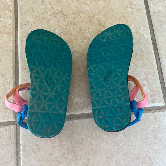Kids Teva sandals in rainbow colors, Size 1 (New, worn twice). Great condition. - Picture 5 of 7